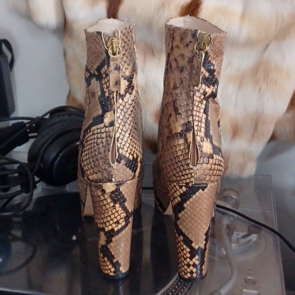 Zara Snakeskin Platform Heeled Booties Size 40 9 - Picture 2 of 7